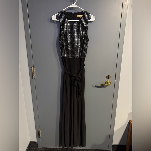 NWT Black and Silver Sleeveless Nipon Boutique Jumpsuit Women’s Size 6 - Picture 3 of 11